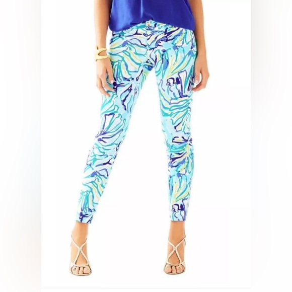 Lilly Pulitzer Kelly Pants, Pool Blue Stay Cool, size 6.  Excellent Condition. - Picture 2 of 7
